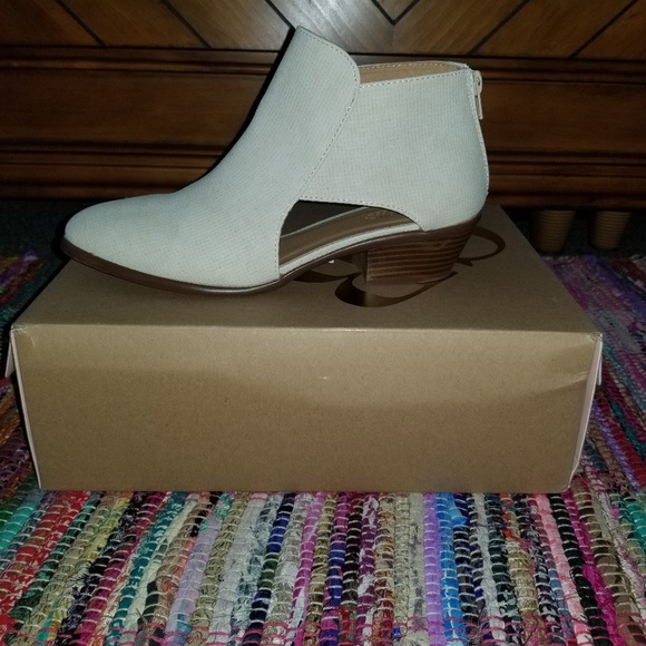 Booties - Picture 2 of 4